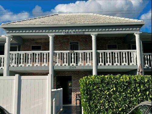 apt-207-2109 Ne 68th St, Fort Lauderdale, FL, 33308-1144 | Card Image