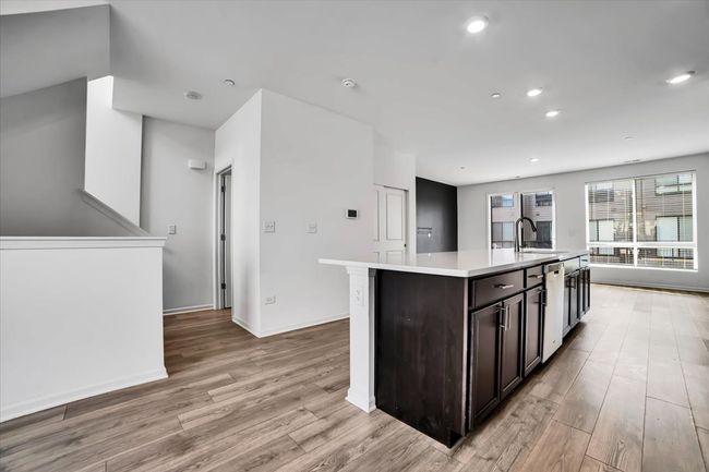 1292 Quadrant Ln, Townhouse with 3 bedrooms, 3 bathrooms and 2 parking in Schaumburg IL | Image 7