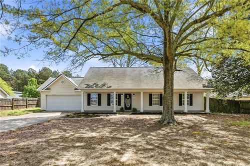 4685 Beaver Rd, Loganville, GA, 30052-2584 | Card Image