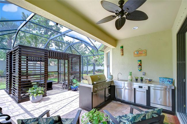 8433 Alberata Vista Dr, House other with 2 bedrooms, 2 bathrooms and null parking in Tampa FL | Image 49