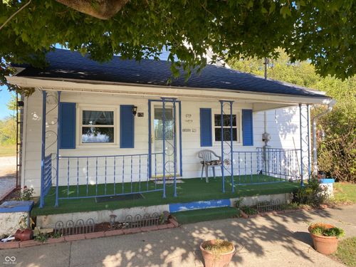 176 S Carthage Rd, Charlottesville, IN, 46117-9762 | Card Image