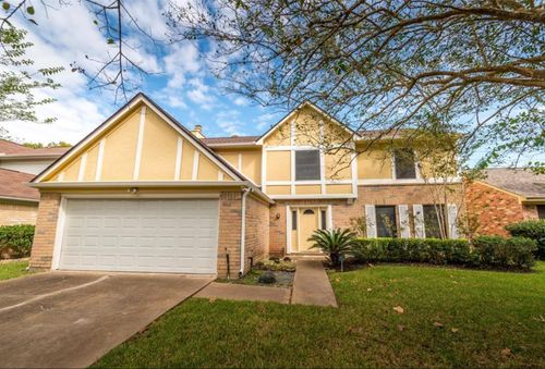 3423 Hidden Creek Dr, Sugar Land, TX, 77479-1652 | Card Image