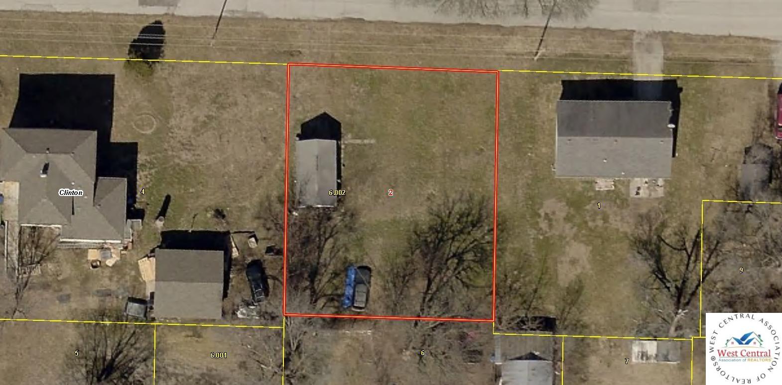 Land in Clinton