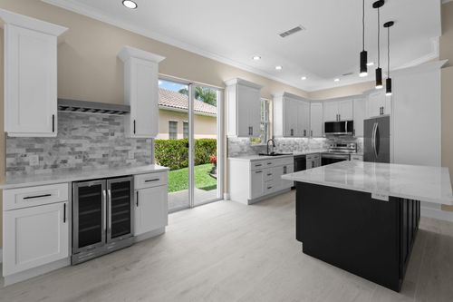 8774 Se Retreat Dr, Hobe Sound, FL, 33455-8901 | Card Image