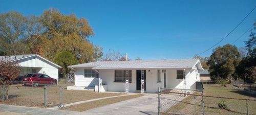 131 E Camphor St, AVON PARK, FL, 33825-3924 | Card Image