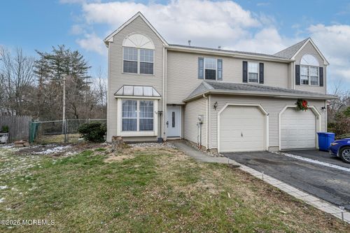 14 Ravenwood Ct, Freehold, NJ, 07728-3760 | Card Image