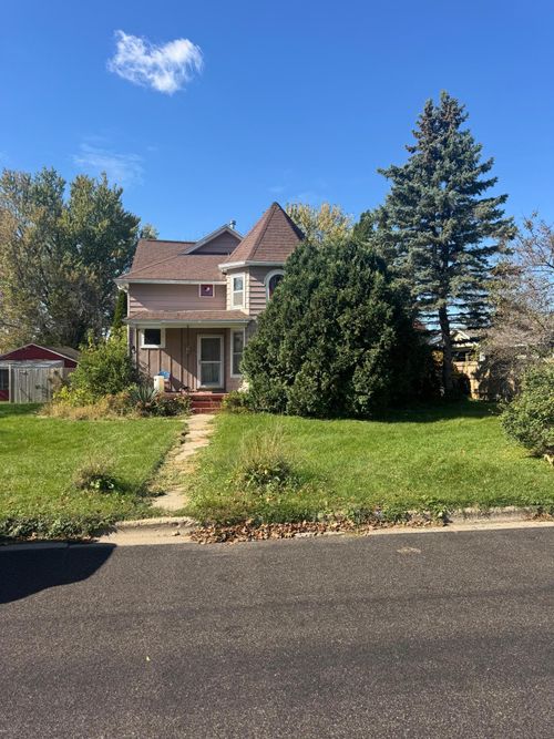 224 3rd Ave, Wanamingo, MN, 55983-1452 | Card Image