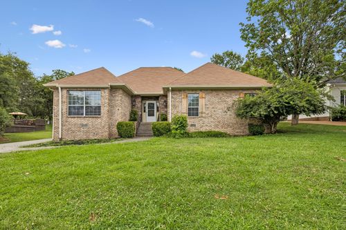 130 Devonshire Trl, Hendersonville, TN, 37075-5809 | Card Image