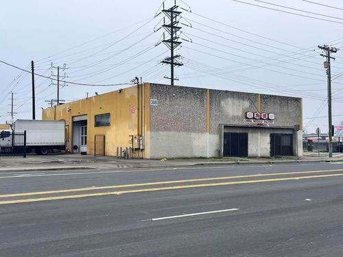 308 E Hazelton Ave, Stockton, CA, 95203-3723 | Card Image