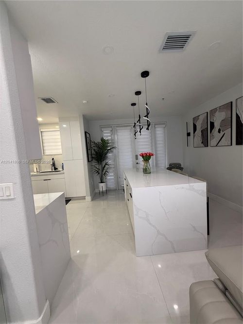 6-8037 W 36th Ave, Hialeah, FL, 33018-1749 | Card Image