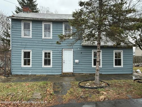 11 N Montgomery St, ATHENS, NY, 12015-1305 | Card Image