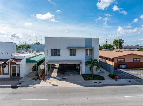 620 W 29th St, Hialeah, FL, 33012-5695 | Card Image