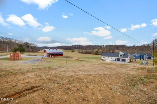 104 Howard Hyder Rd, Johnson City, TN, 37601-6271 | Card Image