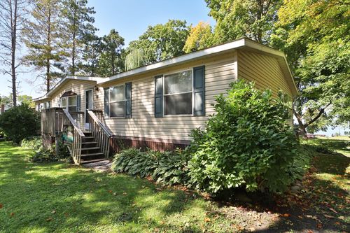 801 E Lake St, Osakis, MN, 56360-9002 | Card Image