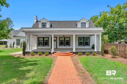 43199 Pine Grove Rd, Bay Minette, AL, 36507-7692 | Card Image
