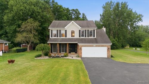 7365 Milestrip Rd, Orchard Park, NY, 14127-1410 | Card Image