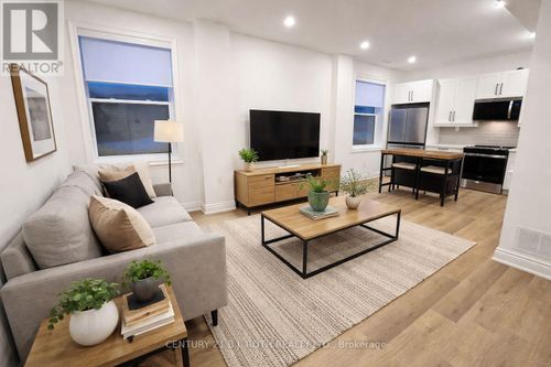 lower-42 Calverley St, Orillia, ON, L3V3T5 | Card Image