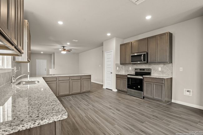 1209 Lauraine, House other with 5 bedrooms, 4 bathrooms and null parking in Seguin TX | Image 9
