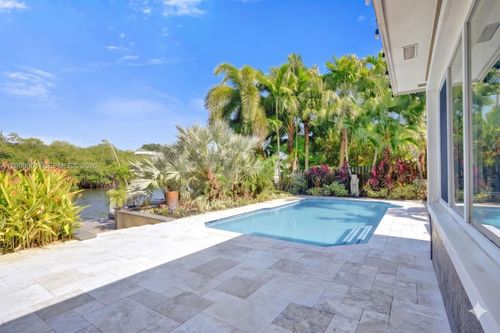 417 Ne 29th St, Wilton Manors, FL, 33334-2045 | Card Image