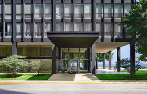 8l-860 N Lake Shore Drive, Chicago, IL, 60611 | Card Image