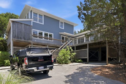 3904 Emerald Dr, Emerald Isle, NC, 28594-3051 | Card Image