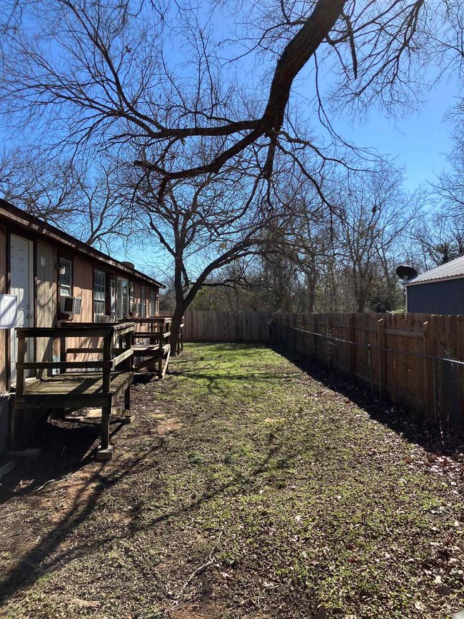 205 E Elm St, House other with 1 bedrooms, 1 bathrooms and null parking in Burnet TX | Image 19