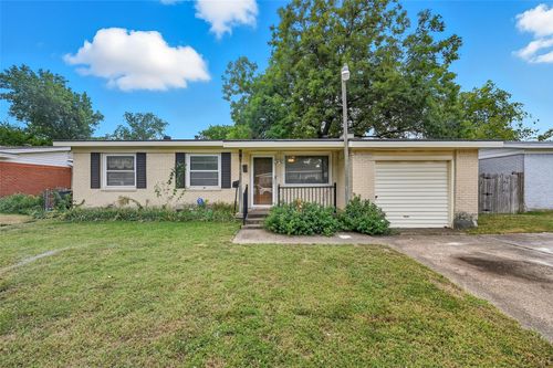 3130 Healey Dr, Dallas, TX, 75228-3902 | Card Image