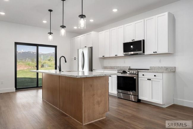 823 Booshway St, Condo with 5 bedrooms, 3 bathrooms and 2 parking in Driggs ID | Image 9
