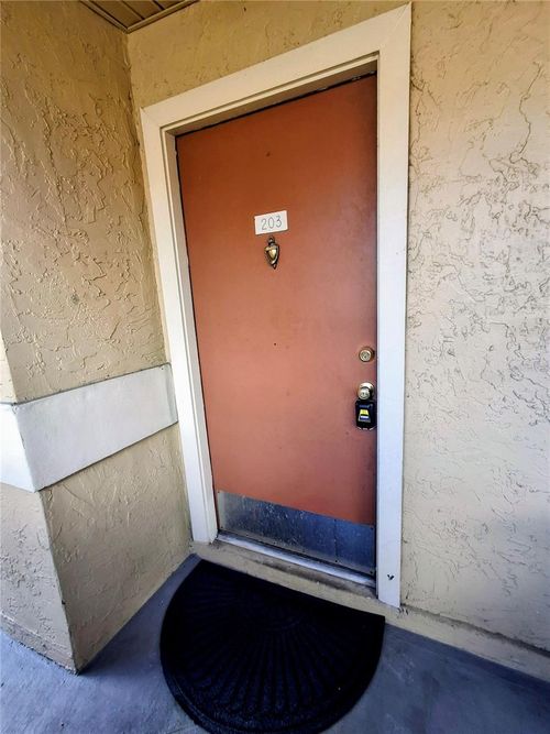 203-648 Kenwick Cir, CASSELBERRY, FL, 32707-4266 | Card Image