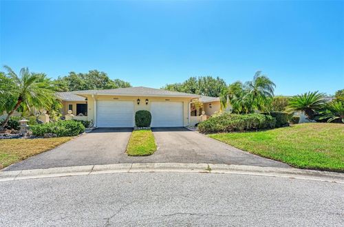 6954 W Country Club Dr N, Sarasota, FL, 34243-3501 | Card Image