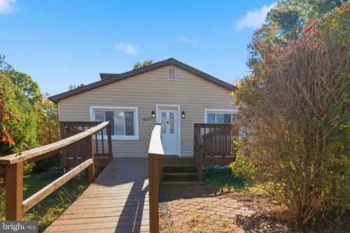 48925 Chisleytown Rd, Saint Inigoes, MD, 20684-3202 | Card Image