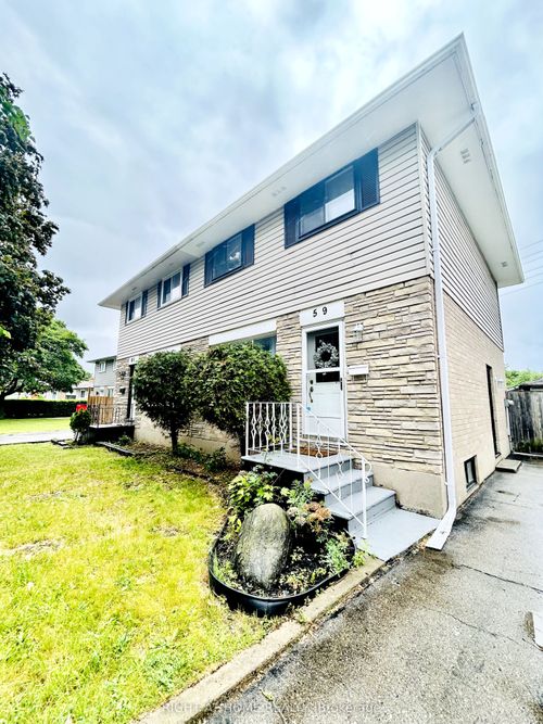 59 Winter Ave, Cambridge, ON, N1R5Z7 | Card Image