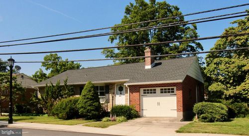 330 N Main St, COOPERSBURG, PA, 18036-1532 | Card Image