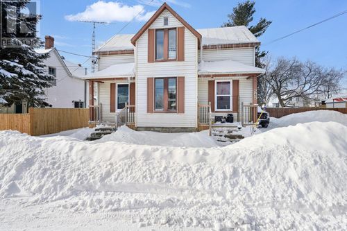 542-544 Middle Street W, Edwardsburgh/Cardinal, ON, K0E1E0 | Card Image