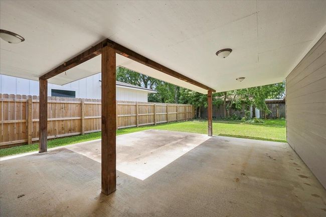 2505 Avenue F, House other with 5 bedrooms, 3 bathrooms and null parking in Nederland TX | Image 30