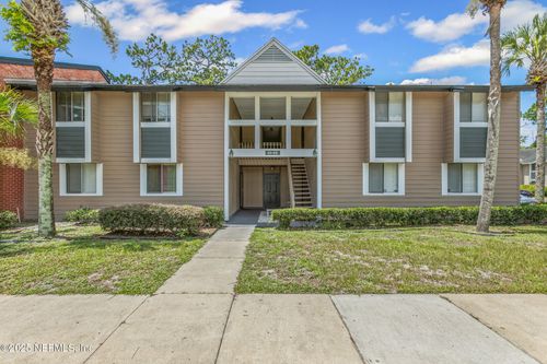 68-8880 Old Kings Rd S, Jacksonville, FL, 32257-1702 | Card Image