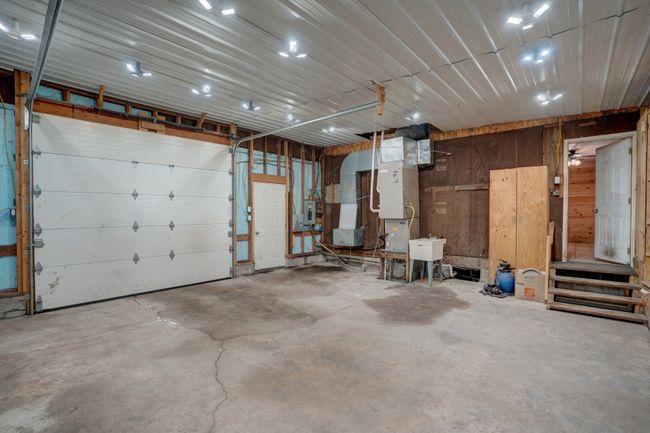 6619 M 18, House other with 3 bedrooms, 1 bathrooms and null parking in Coleman MI | Image 20