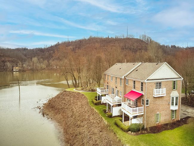 125 Chapel Harbor Dr, Townhouse with 3 bedrooms, 3 bathrooms and 2 parking in Pittsburgh PA | Image 28