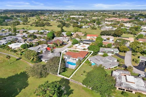 5903 Breadfruit Cir, Tamarac, FL, 33319-3013 | Card Image