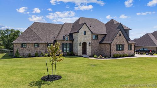 8604 E 107th St N, Owasso, OK, 74055-8389 | Card Image