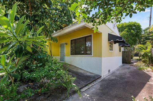 4880 Lincoln Rd, Delray Beach, FL, 33445-3817 | Card Image