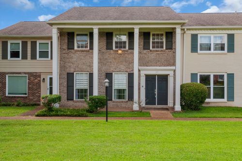 207 Plantation Ct, Nashville, TN, 37221-7401 | Card Image