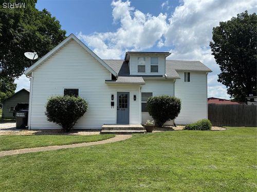 620 N Walker St, Montgomery City, MO, 63361-1538 | Card Image