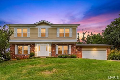 176 Spring Oaks Dr, Ballwin, MO, 63011-3834 | Card Image