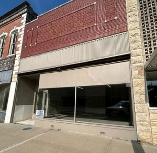 811 Main St, Winfield, KS, 67156-2834 | Card Image