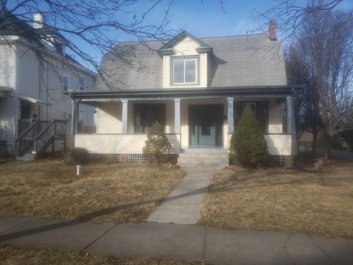 1001 Winona Ave Sw, Roanoke, VA, 24015-5327 | Card Image