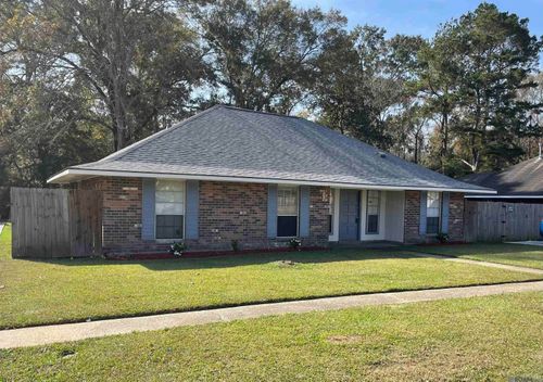 9734 Hardwood Dr, Baton Rouge, LA, 70818-4721 | Card Image