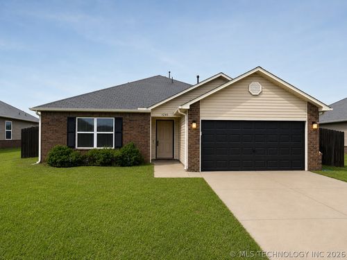 1240 Richmond St, Broken Arrow, OK, 74012-5710 | Card Image