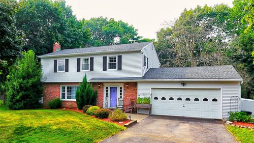 14 Cimorelli Dr, New Windsor, NY, 12553-6101 | Card Image