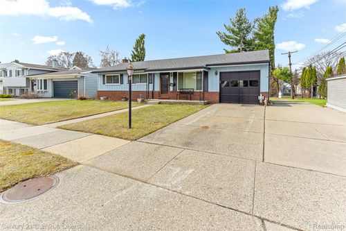 880 Virginia St, Plymouth, MI, 48170-1956 | Card Image